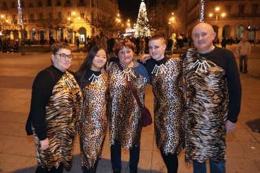 Fotos de los disfraces de la Nochevieja 2022 en Pamplona
