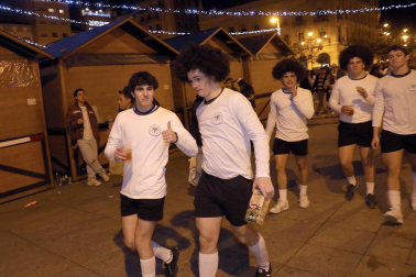 Fotos de los disfraces de la Nochevieja 2022 en Pamplona