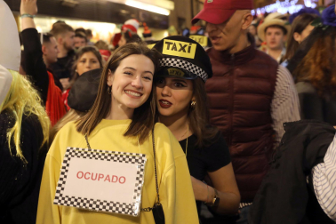 Fotos de los disfraces de la Nochevieja 2022 en Pamplona