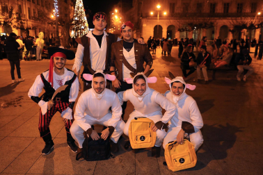 Fotos de los disfraces de la Nochevieja 2022 en Pamplona