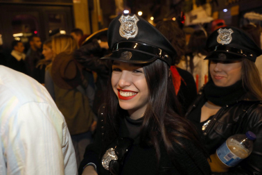 Fotos de los disfraces de la Nochevieja 2022 en Pamplona
