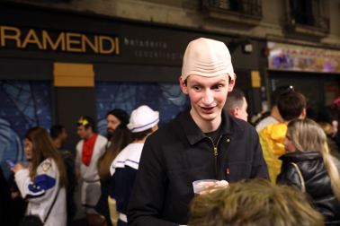 Fotos de los disfraces de la Nochevieja 2022 en Pamplona