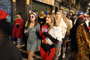 Fotos de los disfraces de la Nochevieja 2022 en Pamplona