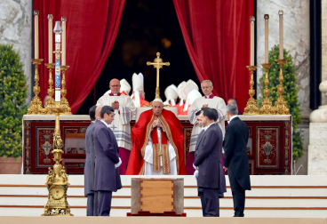 El funeral de Benedicto XVI, en imágenes