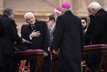 El funeral de Benedicto XVI, en imágenes