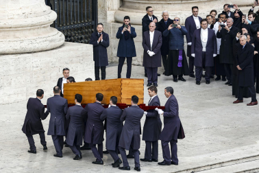 El funeral de Benedicto XVI, en imágenes