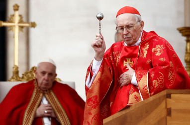 El funeral de Benedicto XVI, en imágenes