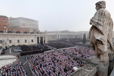 El funeral de Benedicto XVI, en imágenes