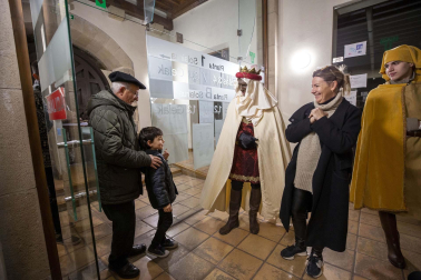 Fotos del Misterio de los Reyes Magos en Sangüesa.