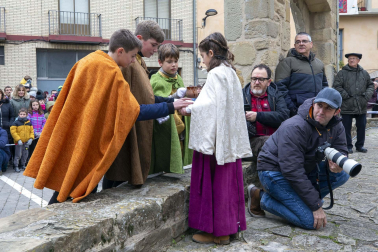 Fotos del Misterio de los Reyes Magos en Sangüesa.