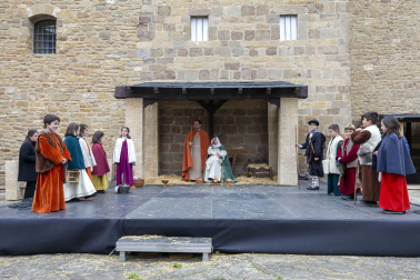 Fotos del Misterio de los Reyes Magos en Sangüesa.