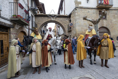 Fotos del Misterio de los Reyes Magos en Sangüesa.