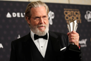 Entrega y alfombra roja de los Critics Choice Awards