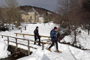 Fotos del ambiente en la nieve en Roncesvalles.