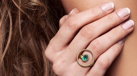 Anillo de oro y esmeralda de Bohemme en Joyería Zia