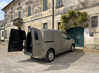 Incluso se comercializa en versión eléctrica con cerca de 300 km de autonomía