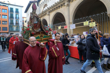Imagen del mercadillo y procesión en honor a San Blas este viernes, 3 de febrero, en Pamplona.