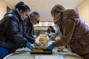 Fotos del Día del Bocata Solidario en Tudela./
