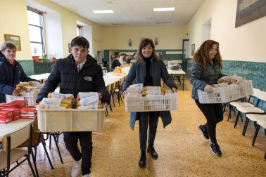Fotos del Día del Bocata Solidario en Tudela./