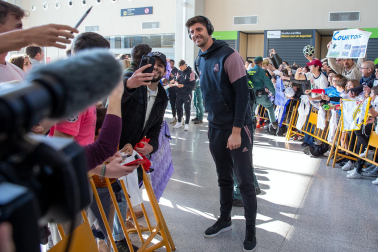 Llegada del Real Madrid al aeropuerto de Noáin./