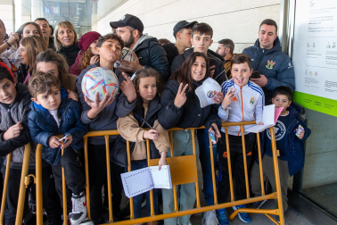 Llegada del Real Madrid al aeropuerto de Noáin./