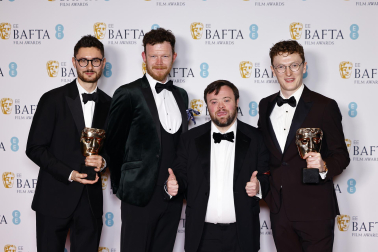 Alfombra roja y galardonados en los Premios Bafta al cine.