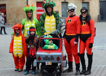 Imágenes del carnaval urbano de Alsasua.