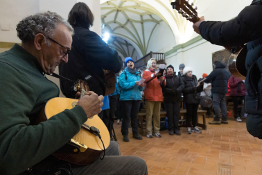 Peregrinos de la Ribera, durante la primera Javierada de 2023.