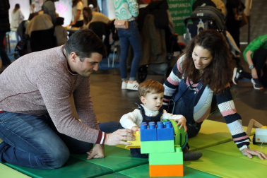 Fotos de la quinta edición de 'Expofamily', la feria de Diario de Navarra y Brandok.
