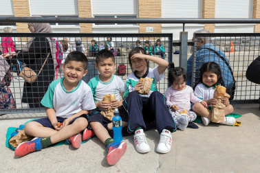 Fotos de la Operación Bocata del colegio Anunciata de Tudela.