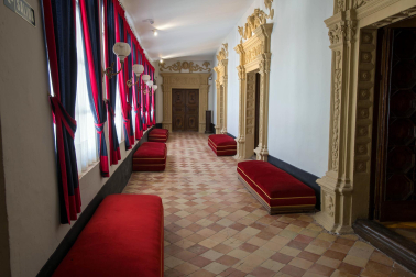 El castillo de Cortes, fortaleza misteriosa, en el 'Conocer Navarra' del mes de abril.