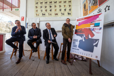 La Casa de Misericordia de Pamplona ha presentado el cartel que anunciará la Feria del Toro 2023, obra del artista pamplonés Javier Balda.