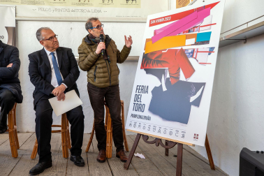 La Casa de Misericordia de Pamplona ha presentado el cartel que anunciará la Feria del Toro 2023, obra del artista pamplonés Javier Balda.