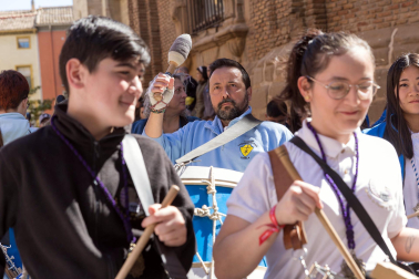 Fotos de la Rompida de la Hora de Tudela este jueves santo.