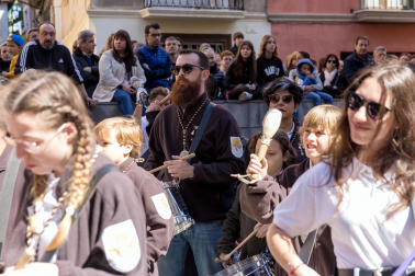 Fotos de la Rompida de la Hora de Tudela este jueves santo.