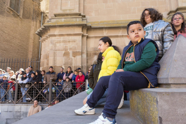 Fotos de la Rompida de la Hora de Tudela este jueves santo.