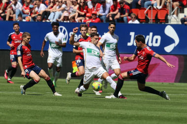 Osasuna - Elche en El Sadar, jornada 28.