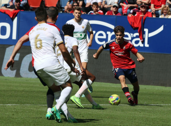 Fotos del partido Osasuna - Elche./