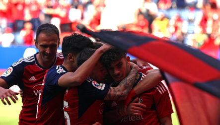 Fotos del partido Osasuna - Elche./