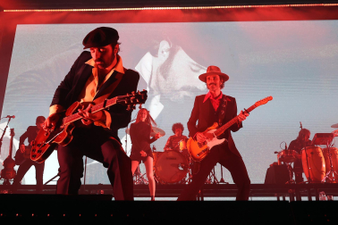 Fotos del concierto de Leiva en el Navarra Arena./