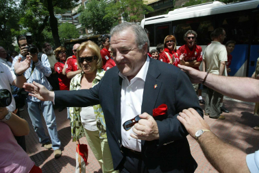 Fotos de la trayectoria de Patxi Izco como presidente de Osasuna. /