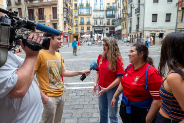 Aficionados rojillos grabaron en el Ayuntamiento de Pamplona mnsajes de apoyo para los jugadores de cara a la final de la Copa del Rey