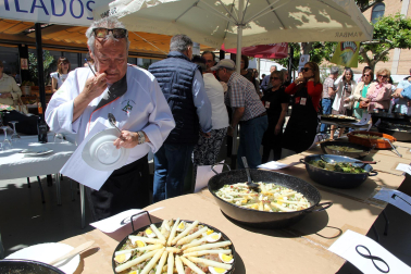 Fotos del concurso de guisos con verduras de la Asociación de Jubilados de Tudela.