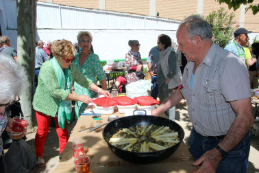 Fotos del concurso de guisos con verduras de la Asociación de Jubilados de Tudela.