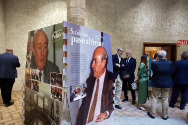 Imagen de la inauguración de la exposición ‘Tomás Caballero. Vida y asesinato’, en el Palacio del Condestable de Pamplona.