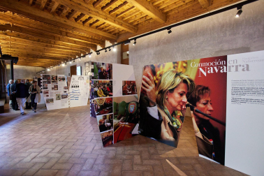 Imagen de la inauguración de la exposición ‘Tomás Caballero. Vida y asesinato’, en el Palacio del Condestable de Pamplona.