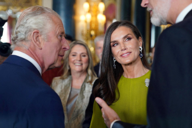 Fotos de la recepción que el rey británico, Carlos III, ofreció en el Palacio de Buckingham a los jefes de Estado invitados a su ceremonia de coronación.