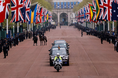 Fotos de la coronación en la Abadía de Westminster de los reyes del Reino Unido, Carlos III y Camila, un ritual milenario que se celebra por primera vez en el siglo XXI.