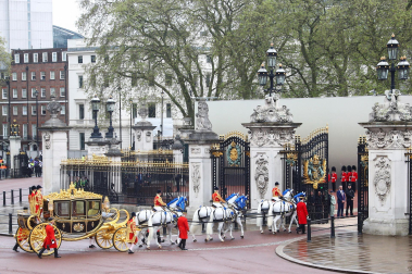 Fotos de la coronación en la Abadía de Westminster de los reyes del Reino Unido, Carlos III y Camila, un ritual milenario que se celebra por primera vez en el siglo XXI.