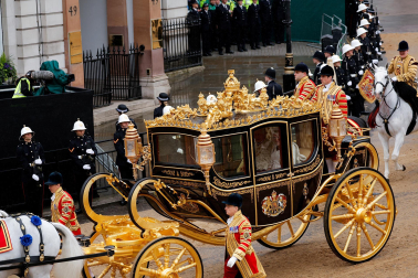 Fotos de la coronación en la Abadía de Westminster de los reyes del Reino Unido, Carlos III y Camila, un ritual milenario que se celebra por primera vez en el siglo XXI.